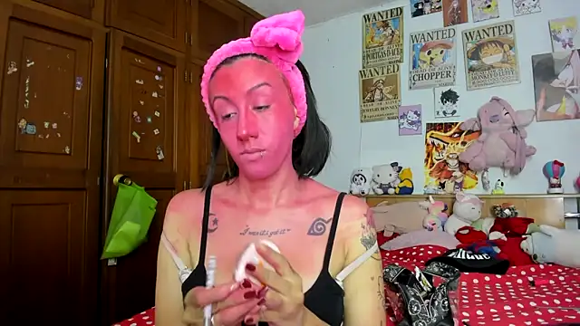 LunaDeCristall online show from 10.23.25