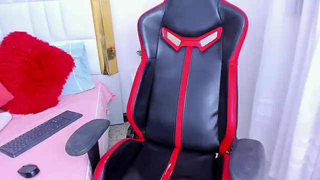 Snapshot of MadelineJackson chatting on 03.21.25 MadelineJackson online show from 03.21.25