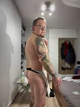 PierreNaked89 online show from 12.15.24