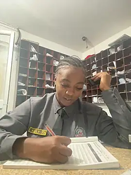 Snapshot of CiaraEbony chatting on 04.21.26 CiaraEbony online show from 04.21.26