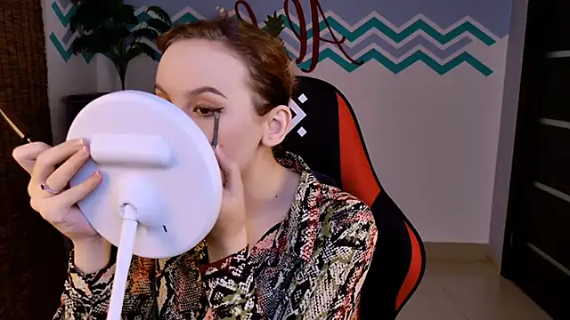 JasmineMilko online show from 10.21.25