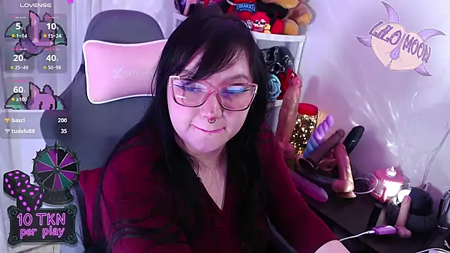 LiloMoon69 online show from 11.13.25