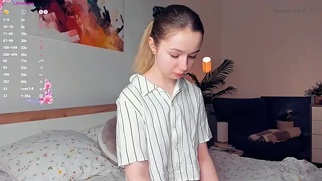 Snapshot of DominikaElis chatting on 01.27.25 DominikaElis online show from 01.27.25