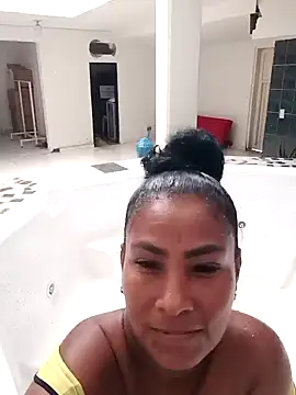 Snapshot of OliviaBurning chatting on 03.07.25 OliviaBurning online show from 03.07.25