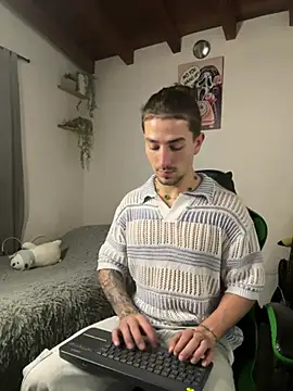 Snapshot of Valentino_Xander chatting on 02.02.26 Valentino Xander online show from 02.02.26