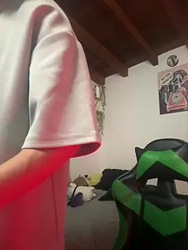 Snapshot of Valentino_Xander chatting on 02.27.26 Valentino Xander online show from 02.27.26