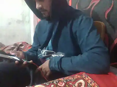 Snapshot of Kenny-kay chatting on 12.19.24 Kenny-kay online show from 12.19.24