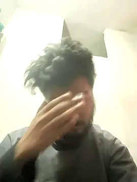 Snapshot of Kenny-kay chatting on 02.05.25 Kenny-kay online show from 02.05.25