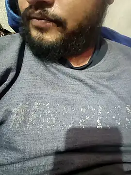 Snapshot of Kenny-kay chatting on 02.08.25 Kenny-kay online show from 02.08.25