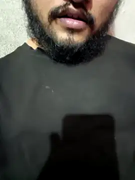 Snapshot of Kenny-kay chatting on 02.09.25 Kenny-kay online show from 02.09.25