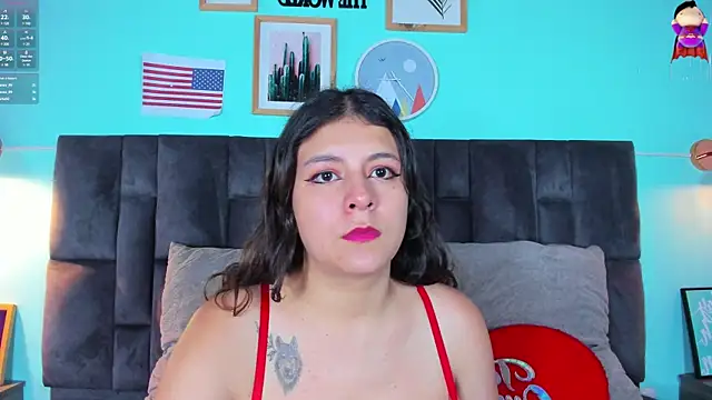 Snapshot of EngelStone chatting on 01.23.25 EngelStone online show from 01.23.25