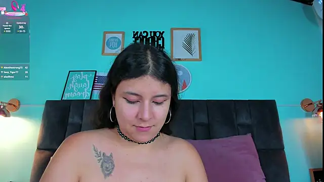 Snapshot of EngelStone chatting on 02.10.25 EngelStone online show from 02.10.25