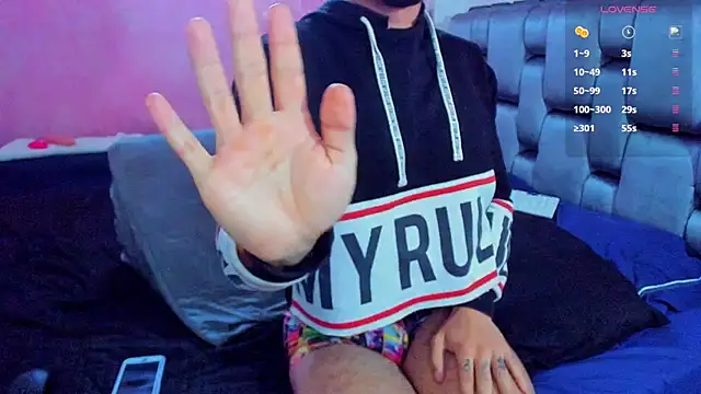 Piggy Eddy online show from 02.19.25