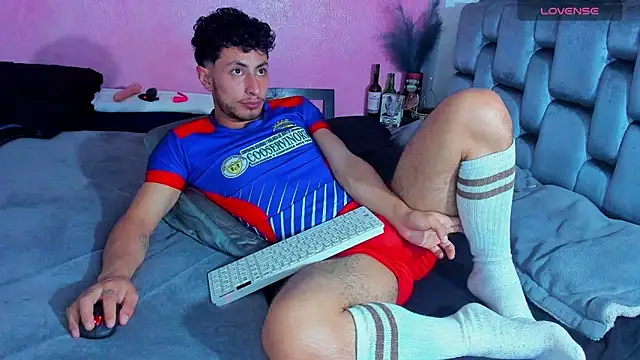 Piggy Eddy online show from 03.04.25