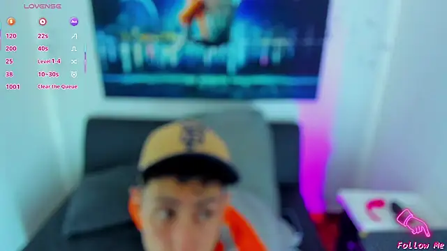 Piggy Eddy online show from 11.18.25