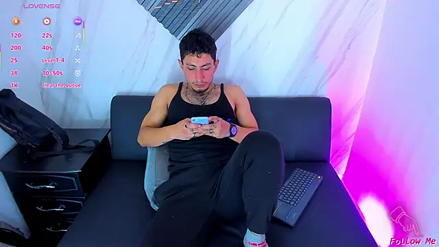 Piggy Eddy online show from 12.03.25