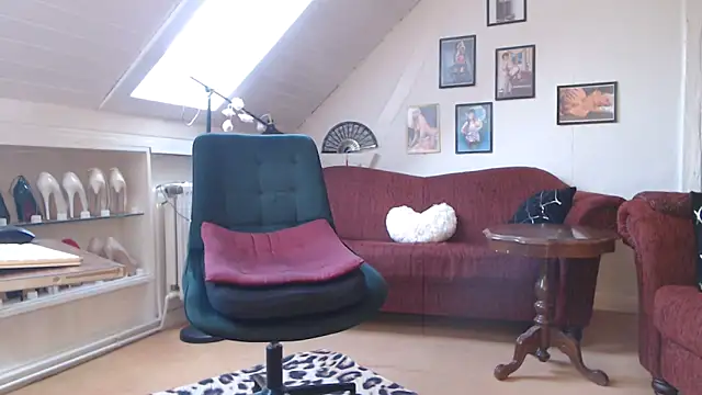 GinaBlonde online show from 02.01.25