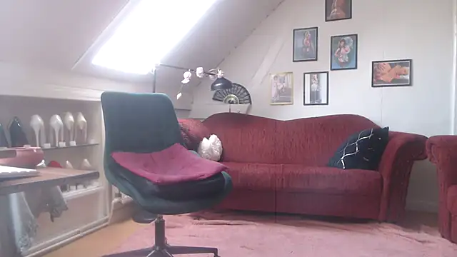 GinaBlonde online show from 03.08.25