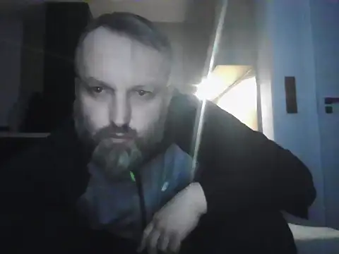 Snapshot of Przemooo87 chatting on 03.12.26 Przemooo87 online show from 03.12.26