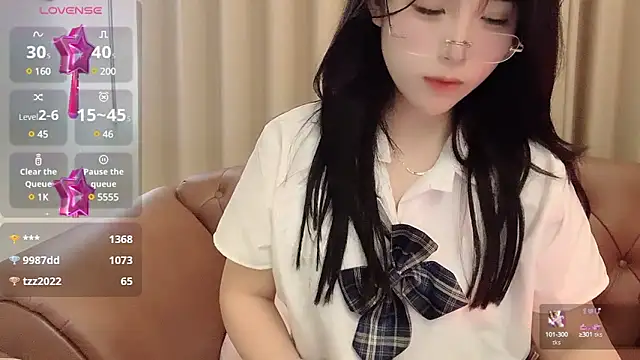 NickiBloom online show from 02.22.25