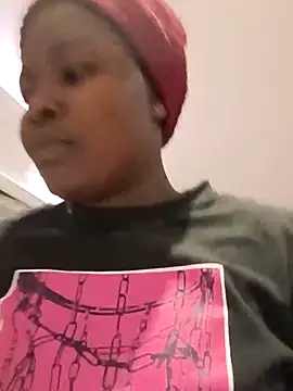 Snapshot of Yours_faithfully1 chatting on 11.15.25 Yours faithfully1 online show from 11.15.25