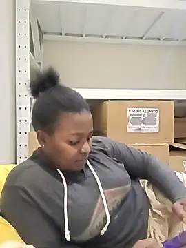 Snapshot of Yours_faithfully1 chatting on 11.26.25 Yours faithfully1 online show from 11.26.25