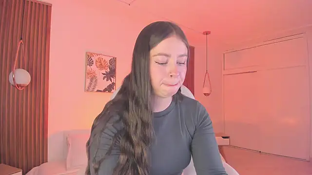 TiffanyWright online show from 09.18.25