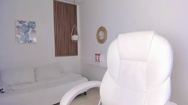 TiffanyWright online show from 12.14.25