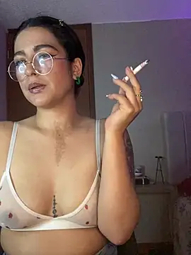 Snapshot of Cleopatracute_ chatting on 12.20.24 Cleopatracute online show from 12.20.24