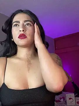 Snapshot of Cleopatracute_ chatting on 01.06.25 Cleopatracute online show from 01.06.25