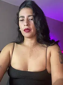 Snapshot of Cleopatracute_ chatting on 01.06.25 Cleopatracute online show from 01.06.25