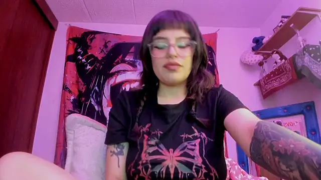 Snapshot of Lucyfx666 chatting on 06.20.26 Lucyfx666 online show from 06.20.26