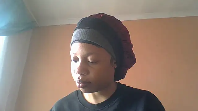 NAUGHTYSHALOTXX online show from 05.25.26