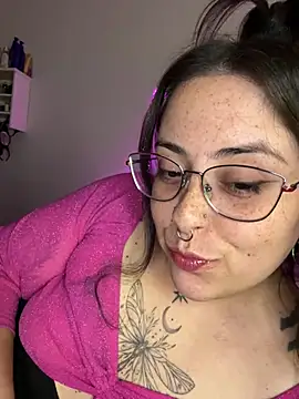 Mizztikaa online show from 03.13.25