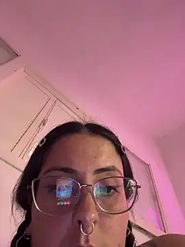 Mizztikaa online show from 02.11.26