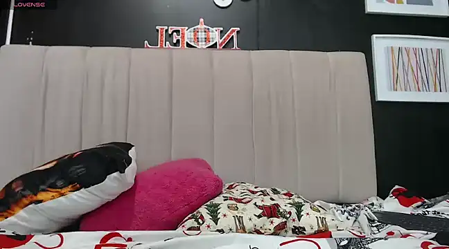 Snapshot of _angeline_love chatting on 12.11.24 angeline love online show from 12.11.24