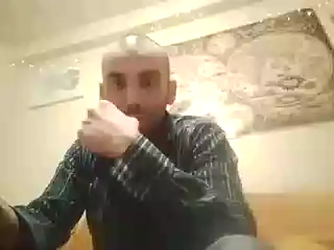 Snapshot of DrbigdickUK chatting on 12.16.24 DrbigdickUK online show from 12.16.24