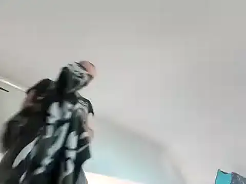 Snapshot of DrbigdickUK chatting on 01.02.25 DrbigdickUK online show from 01.02.25