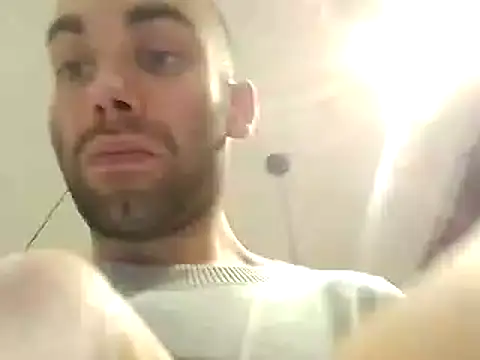 Snapshot of DrbigdickUK chatting on 01.04.25 DrbigdickUK online show from 01.04.25