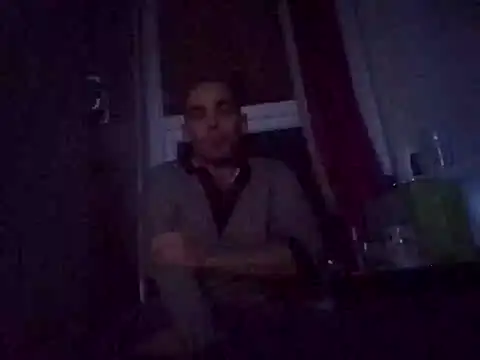 Snapshot of DrbigdickUK chatting on 10.04.25 DrbigdickUK online show from 10.04.25