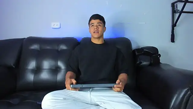 Rob saenz  online show from 02.06.25