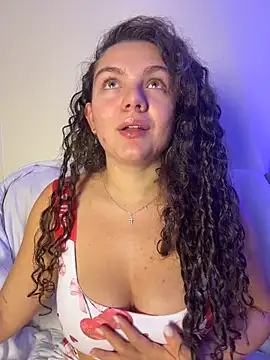 Snapshot of eva_y_marcelo chatting on 03.23.26 eva y marcelo online show from 03.23.26