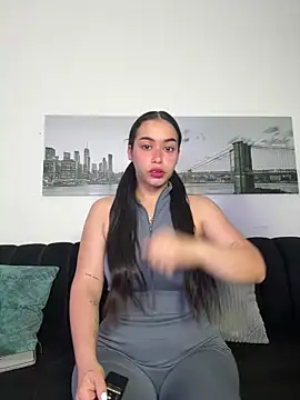 SophieRoyals online show from 03.18.26