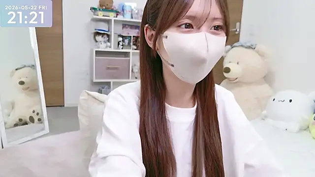 Snapshot of -SHINON- chatting on 05.22.26 -SHINON- online show from 05.22.26