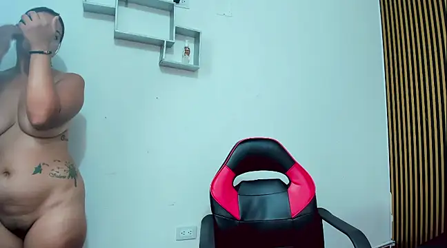 Snapshot of that_temptation chatting on 02.10.25 that temptation online show from 02.10.25