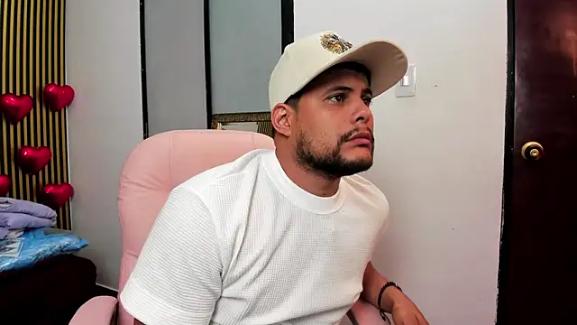 Snapshot of that_temptation chatting on 02.16.25 that temptation online show from 02.16.25