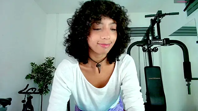 Ariella Ruiz online show from 01.11.26