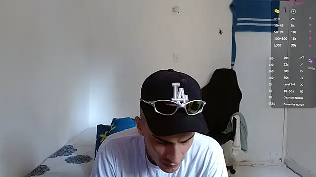 bray hotboy777 online show from 09.26.25