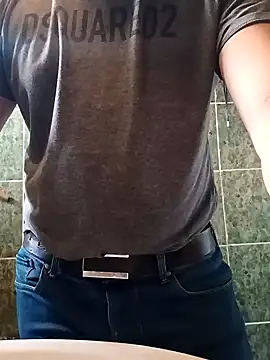 Snapshot of franko1987 chatting on 01.27.25 franko1987 online show from 01.27.25