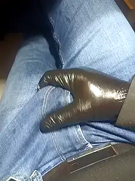 Snapshot of franko1987 chatting on 02.03.25 franko1987 online show from 02.03.25